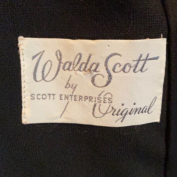 Vintage Black Two Piece Suit - Picture 6 of 6